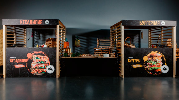 Деревянные киоски и ярмарочные домики