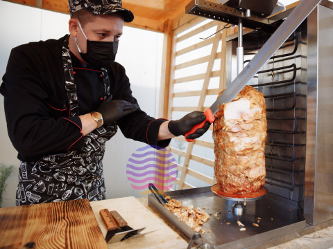 Организовать питание на вечеринке проще, чем кажется